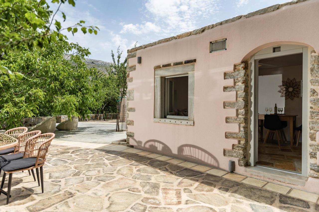Serenity Village Apérathos Exterior photo